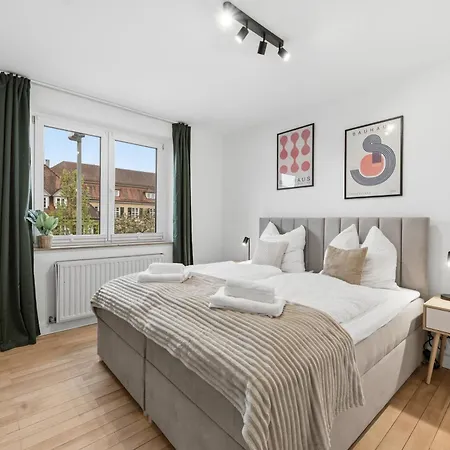 Ludwigscozyescape - Helles Design-apartment Am Residenzschloss, 6 Gaeste, Smarttv In Jedem Zimmer, Highspeed Wlan, Workspace, 24h Self Check-in, Parkplatz 2 Min *